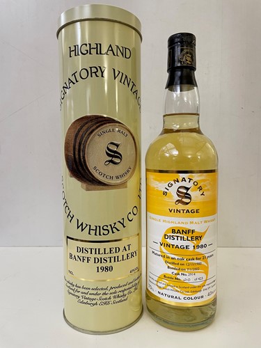 Lot 127 - Banff Distillery Signatory Highland Single Malt Scotch Whisky 1980