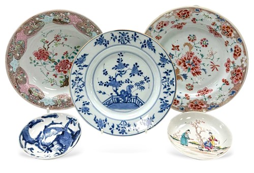 Lot 36 - A Chinese famille rose porcelain plate, Qing Dynasty, Qianlong, circa 1740