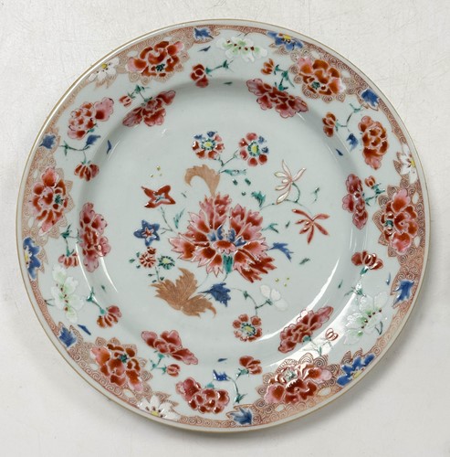 Lot 36 - A Chinese famille rose porcelain plate, Qing Dynasty, Qianlong, circa 1740