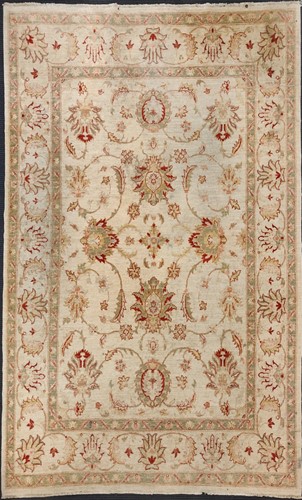 Lot 780 - A Ziegler type rug, 240 x 176cm
