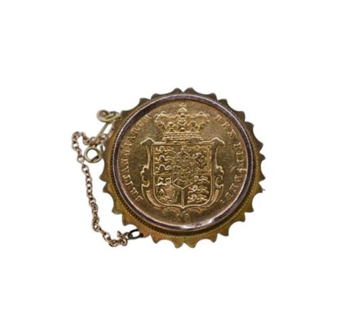 Lot 99 - A George IV shield back sovereign in later brooch