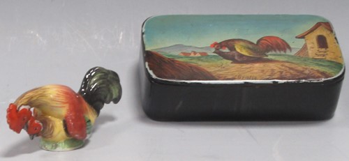 Lot 174 - A 19th century papier mache snuff box, the...