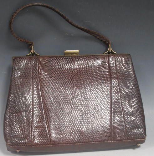 Lot 207 - Vintage crocodile leather handbag, measures 20...