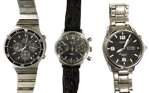 Lot 115 - Oriosa - A steel chronograph wristwatch along with two Seiko watches