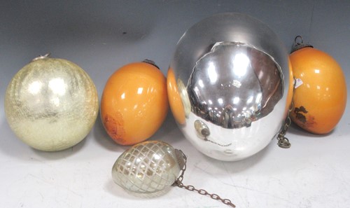 Lot 42 - Five assorted decorated glass baubles or...