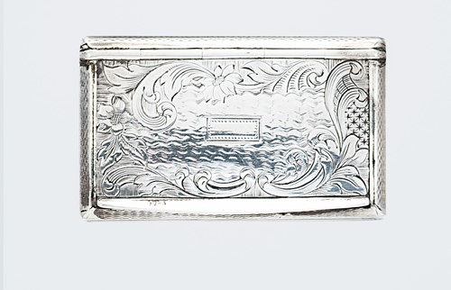 Lot 284 - A French metalwares silver snuffbox, Minerva...