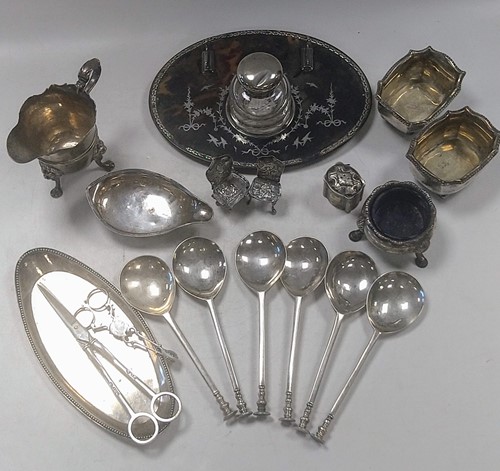 Lot 340 - A collection of silverware including flatware,...