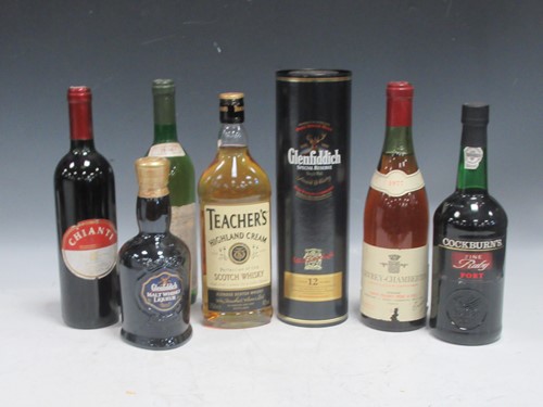 Lot 117 - A quantity of wines including sparkling, and...