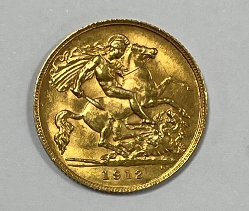 Lot 153 - A George V half sovereign