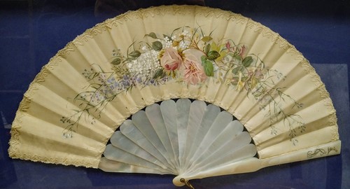 Lot 191 - Early 20th century framed fan, with hand...