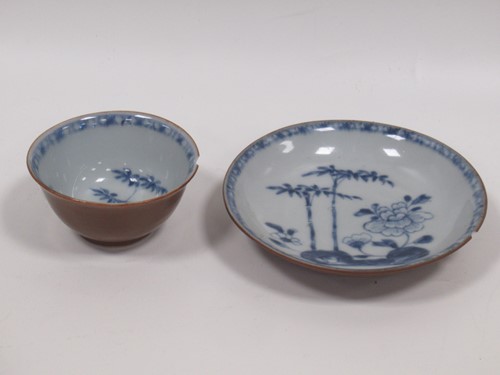 Lot 42 - A Nanking Cargo Batavian tea bowl and saucer