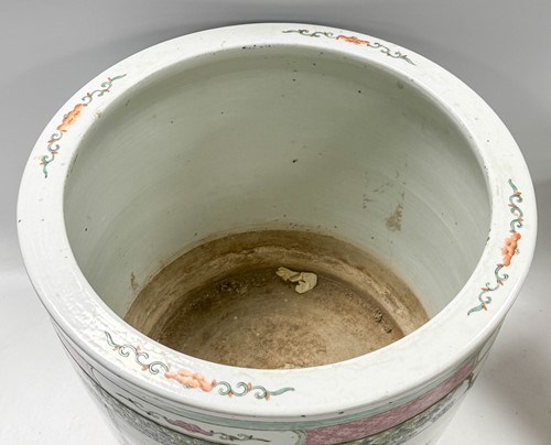Lot 35 - A Chinese famille rose porcelain large jardiniere, 20th century