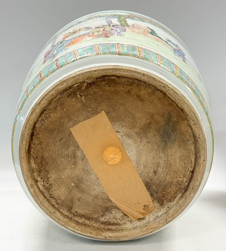 Lot 35 - A Chinese famille rose porcelain large jardiniere, 20th century
