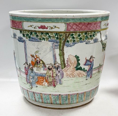 Lot 35 - A Chinese famille rose porcelain large jardiniere, 20th century