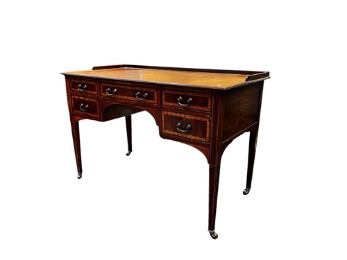 Lot 489 - A late 20th century Edwardian style mahogany...
