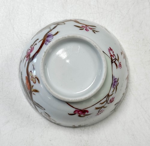 Lot 34 - A pair of Chinese porcelain saucer dishes, late Qing Dynasty, probably Guangxu