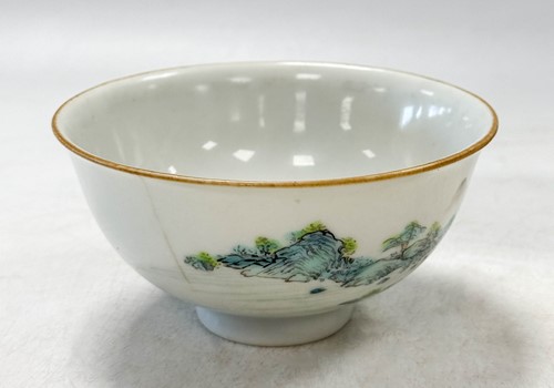 Lot 34 - A pair of Chinese porcelain saucer dishes, late Qing Dynasty, probably Guangxu