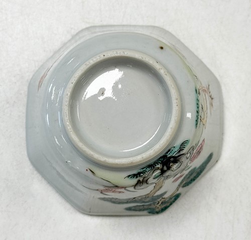 Lot 34 - A pair of Chinese porcelain saucer dishes, late Qing Dynasty, probably Guangxu