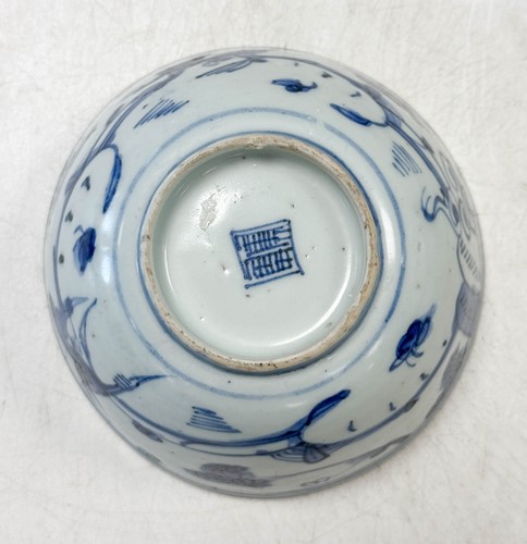 Lot 34 - A pair of Chinese porcelain saucer dishes, late Qing Dynasty, probably Guangxu