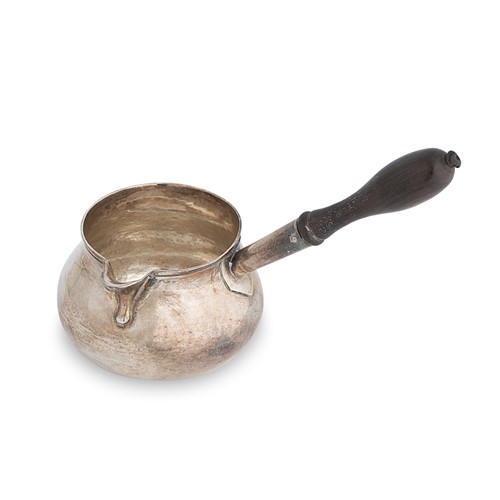 Lot 384 - An early George II silver brandy pan