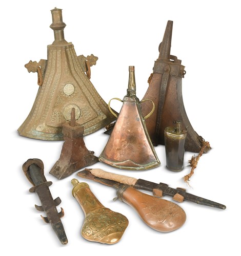 Lot 496 - A Musketeers powder flask, probably German 17th century