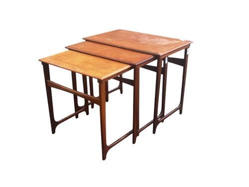 Lot 451 - A nest of three mid-century teak tables,...