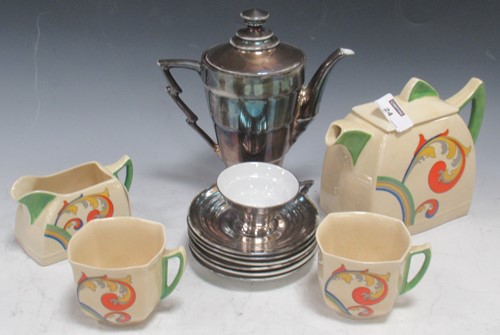 Lot 110 - Royal Doulton Art Deco 'Duveen' pattern part...