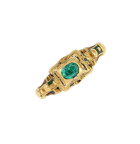 Lot 102 - A Renaissance ring with replacement emerald