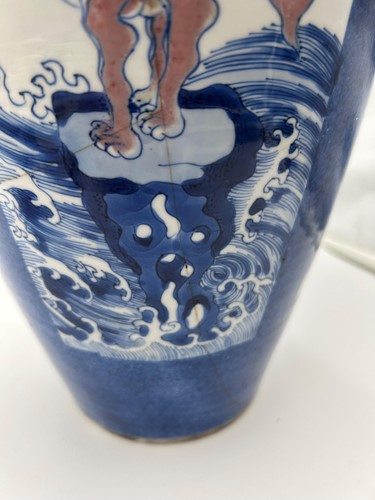 Lot 28 - A garniture of three Chinese powder blue ground vases, Qing Dynasty, 18th/19th century