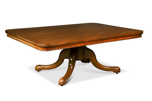 Lot 492 - A large mahogany breakfast table, mid 19th century