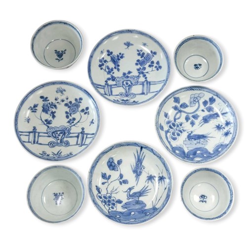 Lot 25 - Four Chinese export blue and white tea bowls and saucers from the Ca Mau cargo, 18th century