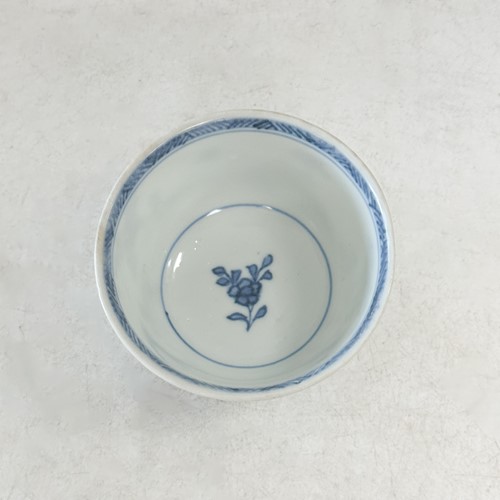 Lot 25 - Four Chinese export blue and white tea bowls and saucers from the Ca Mau cargo, 18th century