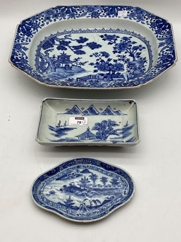Lot 78 - An 18th century Chinese blue and white...