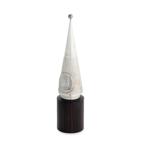Lot 300 - Gerald Benney MBE (1930-2008), a silver commemorative silver jubilee trophy, 1977