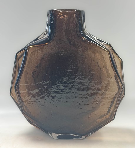Lot 31 - Geoffrey Baxter for Whitefriars, a large cinnamon glass ‘Banjo’ vase