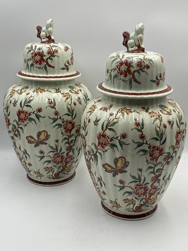 Lot 137 - A pair of 20th century Boch La Louviere ‘Arbre...
