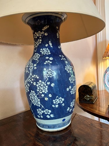 Lot 27 - A Chinese blue and white porcelain cylindrical vase, Qing Dynasty, circa 1890