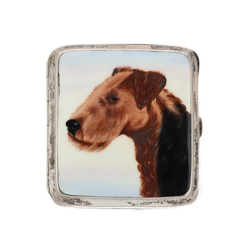Lot 195 - An early 20th century German metalwares pocket cigarette case with enamelled decoration
