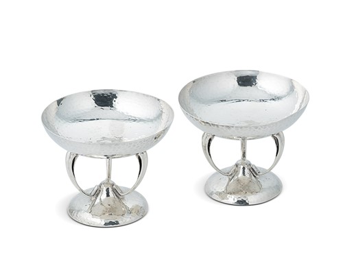 Lot 385 - Glasgow - A pair of George V silver bon bon dishes