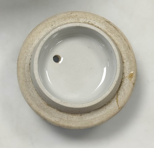 Lot 5 - A Nanking Cargo porcelain bowl, circa 1752