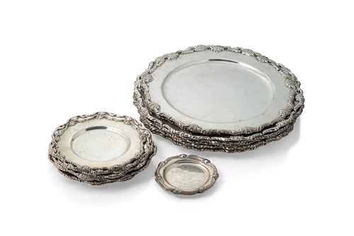 Lot 274 - A collection of 17 Peruvian metalwares silver plates