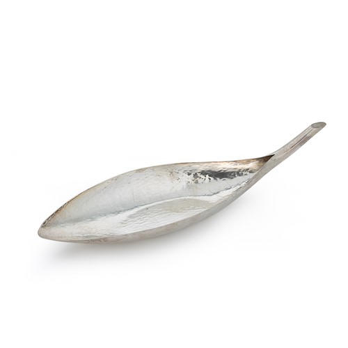 Lot 260 - A Peruvian metalwares silver leaf shaped sweetmeat dish
