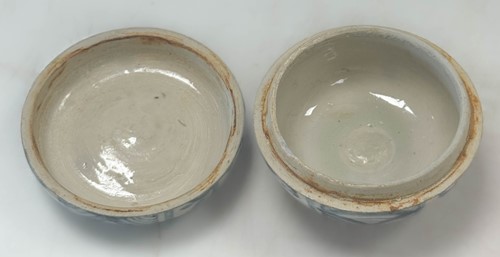 Lot 1 - A Group of six Zangzhou "Swatow", Annamese and Sawankholok blue and white and polychrome jars and two bowls,16th -18th century
