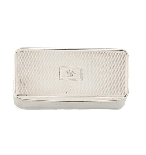 Lot 197 - A George IV silver snuff box