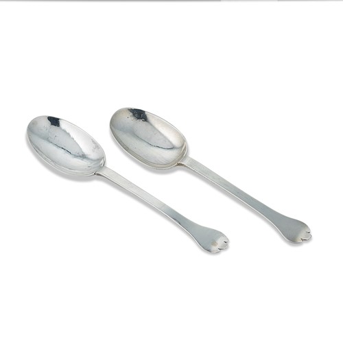Lot 293 - A pair of James II silver trefid spoons