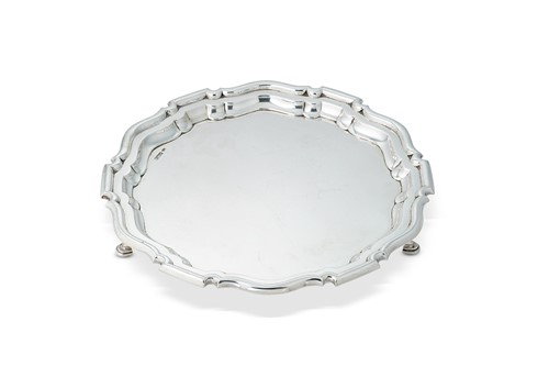 Lot 337 - An Edward VII silver salver