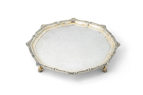 Lot 358 - A George V silver salver