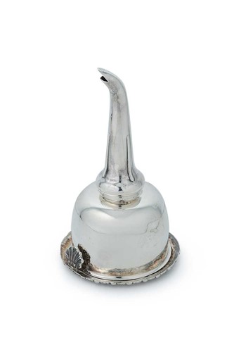 Lot 309 - A George IV silver wine funnel
