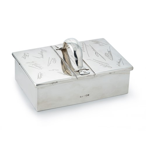 Lot 349 - A George V silver table cigar box