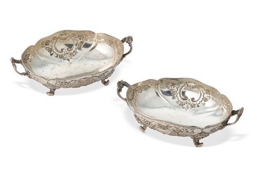 Lot 286 - A pair of German metalwares silver fruit bowls